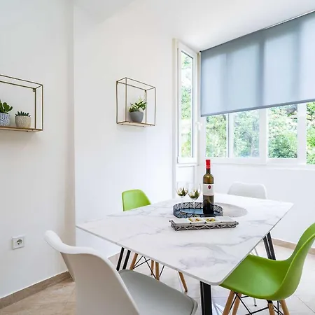 Ding Dong - Two Bedroom With Balcony Apartment Dubrovnik